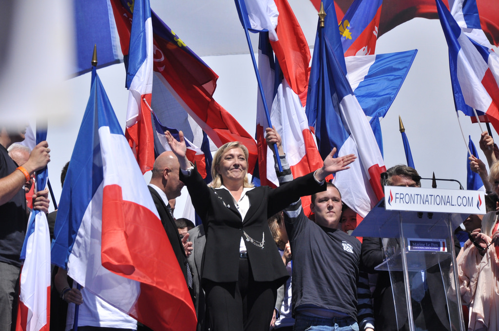 トランプの次はフランス？極右マリーヌ・ルペンが仏大統領になる日